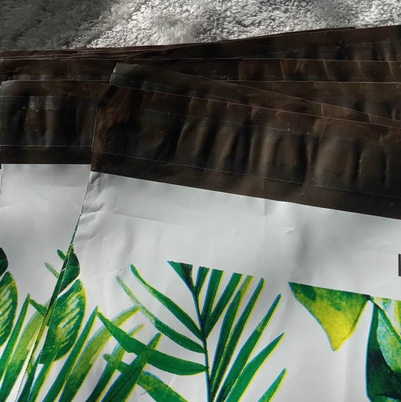 Shipping Mailers Bags Palm Pattern 13x9.75 80pcs - Picture 3 of 4